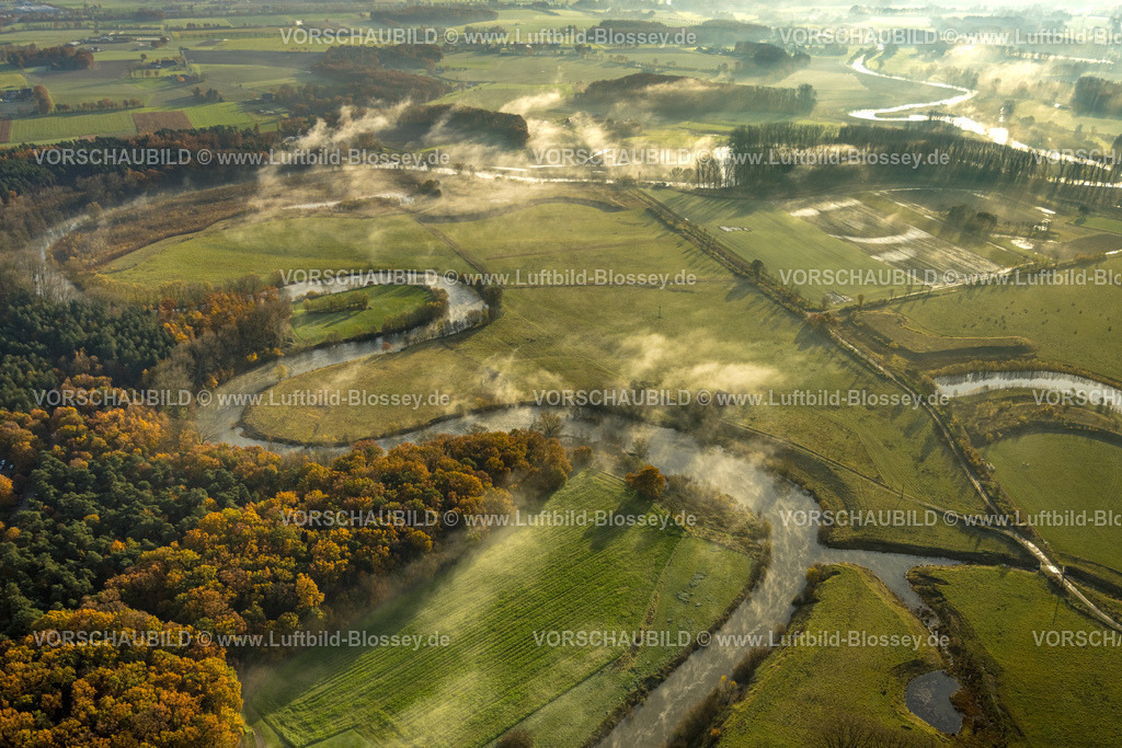 Datteln231104023 | Luftbild, Nebelschwaden über Fluss Lippe Flussmäander und Lippeaue, umgeben von herbstlichen Laubbäumen, Hötting, Datteln, Ruhrgebiet, Münsterland, Nordrhein-Westfalen, Deutschland