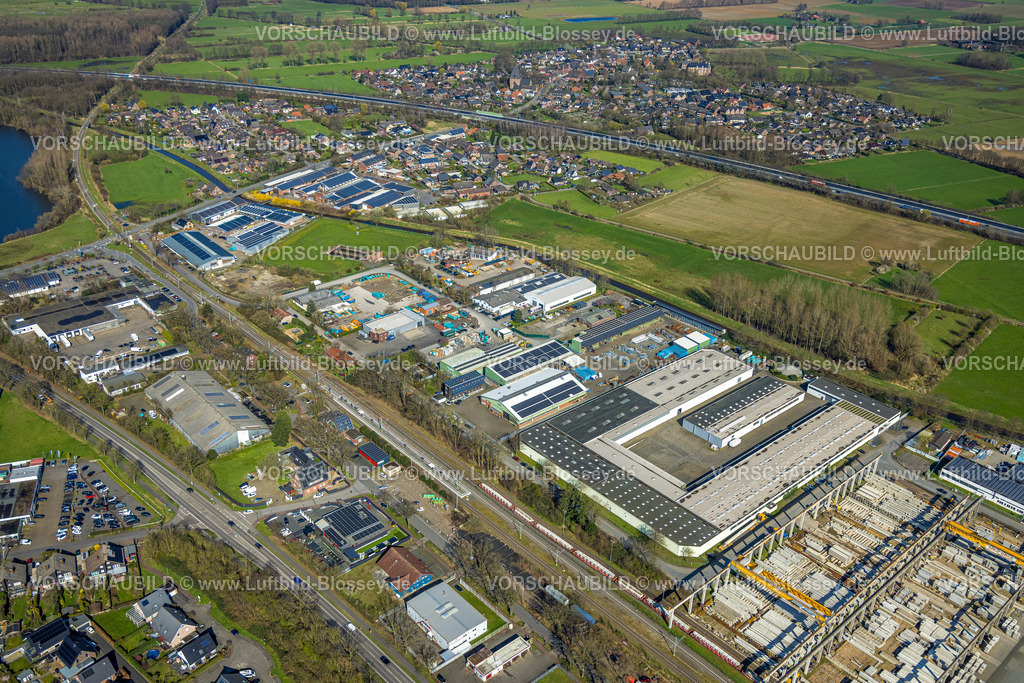 Hamminkeln240311451 | Luftbild, Gewerbegebiet Industriestraße am Fluss Issel, Wohngebiet, Ausbau der Betuweroute und Betuwe-Linie Eisenbahnstrecke, hinten die Autobahn A3, Hamminkeln, Nordrhein-Westfalen, Deutschland