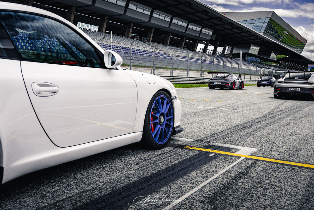 Red Bull Ring 2025 | Entdecken Sie die faszinierende Welt von Alexander Tschuncky Arts: Kreative Fotografie, atemberaubende Automobilkunst und hochwertiger Bilderdruck. Lassen Sie sich inspirieren! - Realisiert mit Pictrs.com