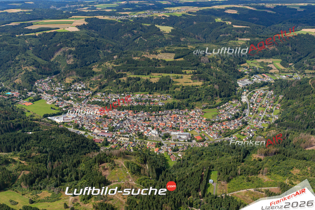 Das Luftbild der Stadt Steinwiesen wurde 2021 vom Flugzeug heraus erstellt (keine Drohne) Aufnahmehöhe ca.450 Meter- hohe Bildauflösung und Druck-Qualität garantiert!