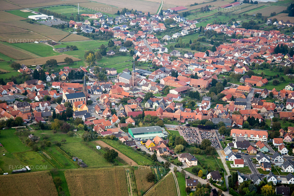 Aerial view: Village view in Weitbruch in the state Bas-Rhin, France.Photo: IMG_074223.jpg taken on 10/04/2014 by Werner Riehm/FLY-FOTO.comResolution of the original: 5286 x 3524 px