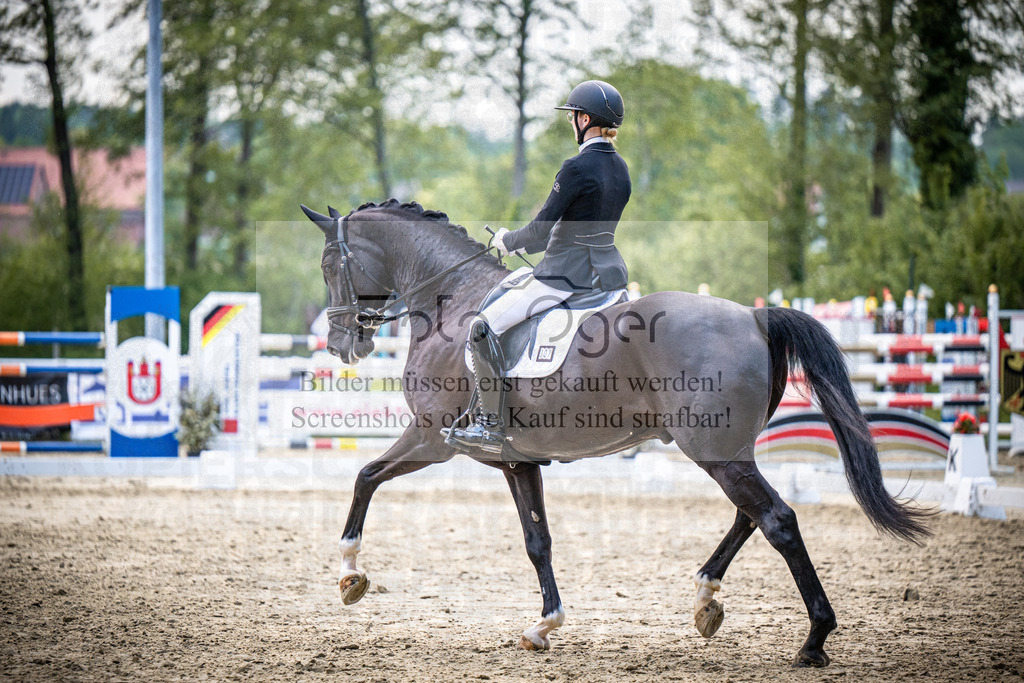 DOS_4468 | Reitturnier Venne - Realisiert mit Pictrs.com