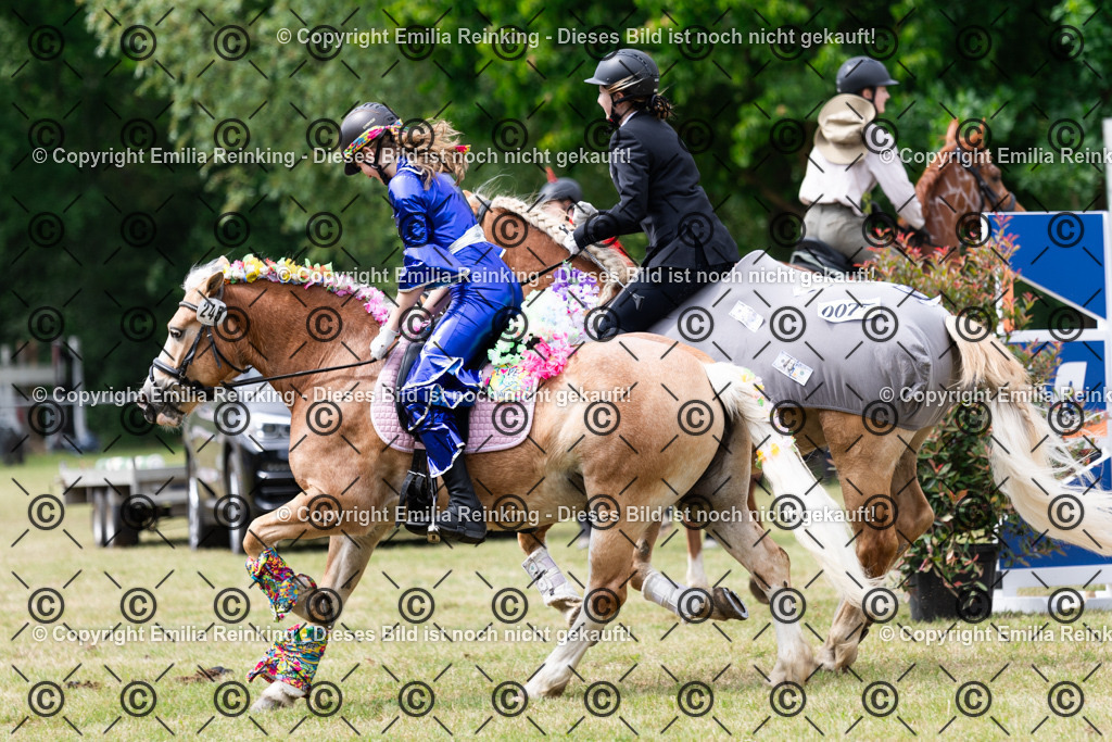 CL5A8097 | Emilia Reinking Fotografie - Realisiert mit Pictrs.com