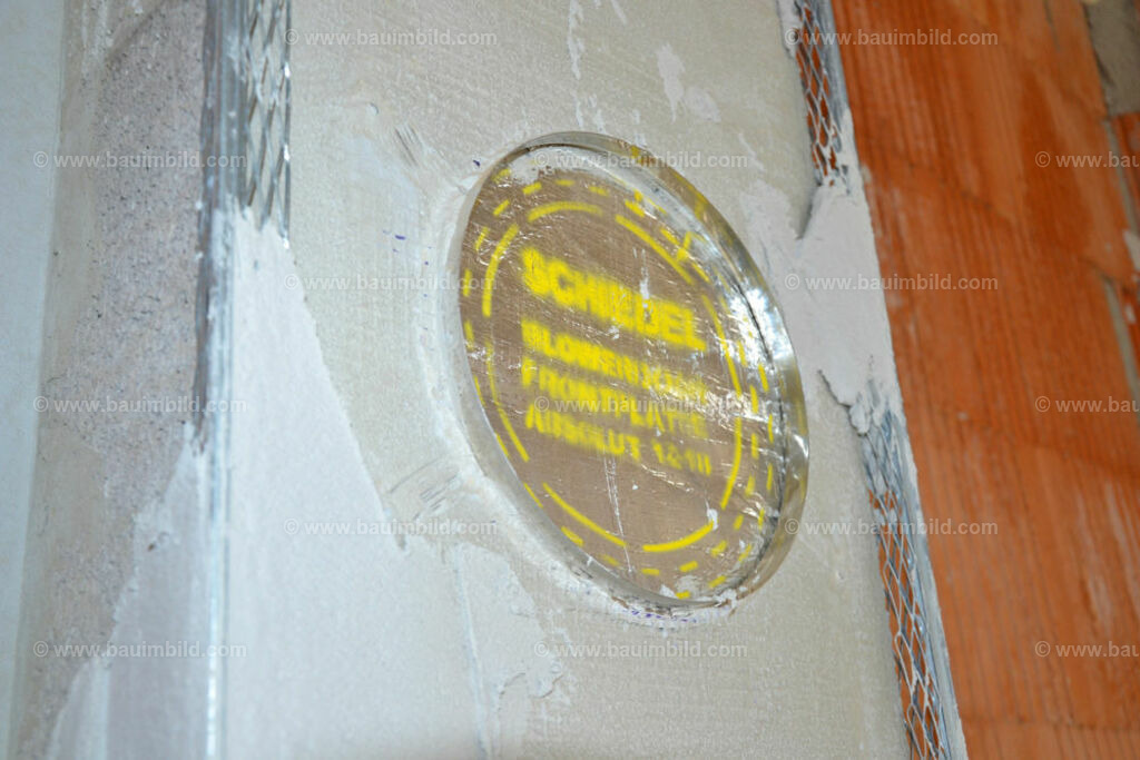 bib-lg08-schornstein-0088 | Nach LV-Leistungsgruppen sortierte Detailfotos über den Bau eines Hauses. Alle Hausbau-Bilder direkt vom Urheber und Autor der Website Haus-Selber-Bauen.com