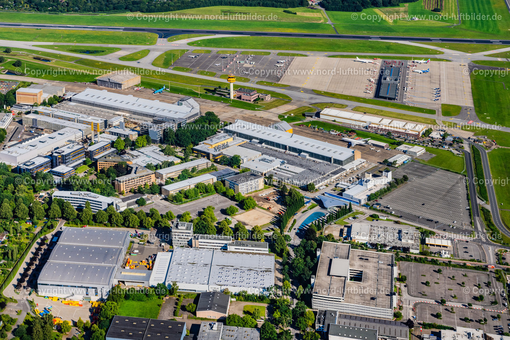 Hamburg_Fuhlsbüttel_Südliches_Flughafengewerbegebiet_ELS_0930050823 | HAMBURG 05.08.2023 Südliches Gewerbegebiet und Firmenansiedlung " Flughafen Fuhlsbüttel " in Hamburg, Deutschland. // Industrial estate and company settlement " Flughafen Fuhlsbuettel " in Hamburg, Germany. Foto: Martin Elsen