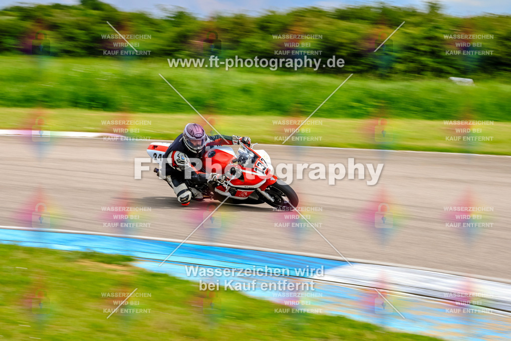 MotoTeam-9374 | Hier findet Ihr Bilder von Touristenfahrten auf der Nürburgring Nordschleife oder von anderen Veranstaltungen die ich besucht habe. Viel Spass beim Durch Schauen 