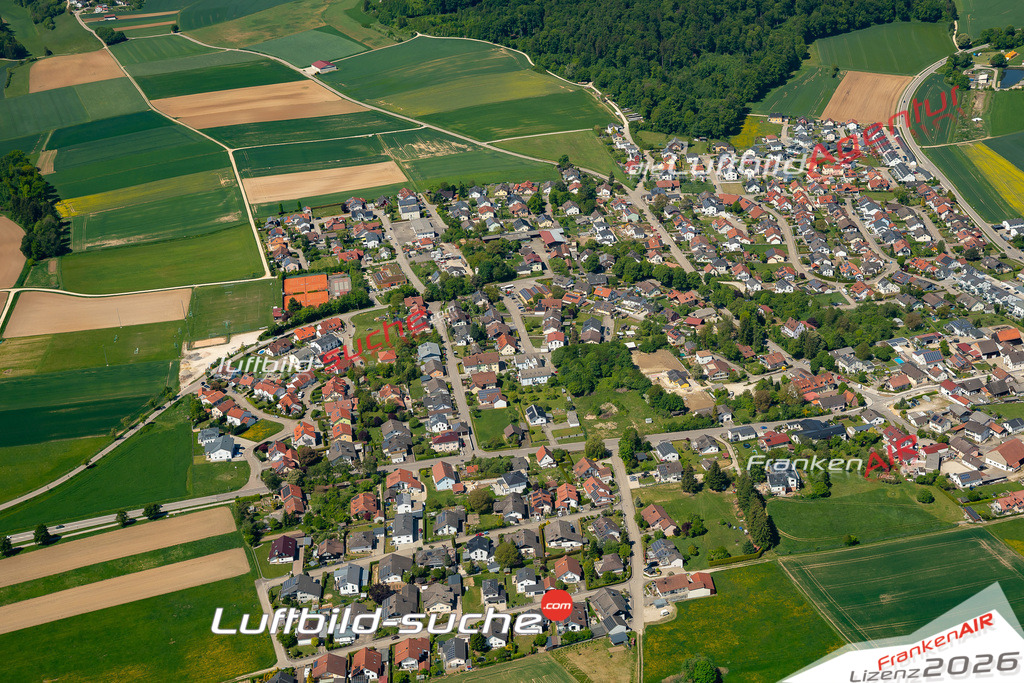 Luftaufnahme von  Denkendorf - Die Luftaufnahme wurde 2025 vom UL-Flugzeug heraus erstellt ( keine Drohne ) - Hochauflösende Luftaufnahme - für professionelle Ausdrucke geeignet. Die Geschenkidee !Mit Lizenz und Bildrechte bestellbar