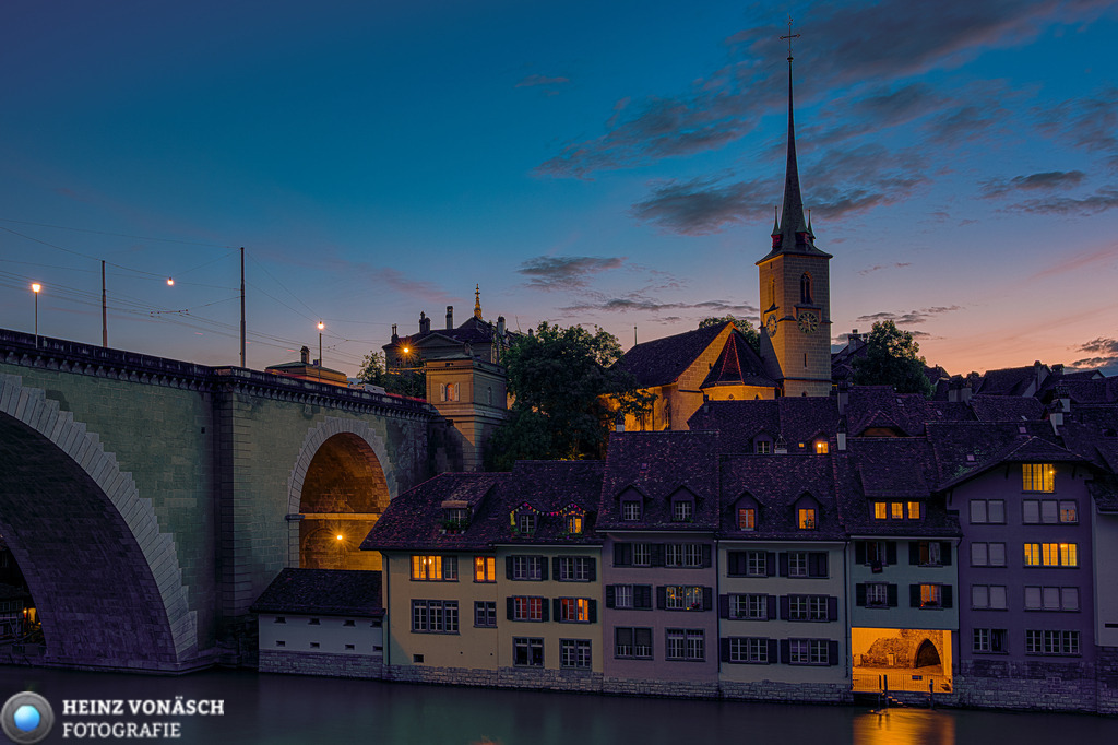 Bern_0037 | Alle Bilder von Heinz Vonäsch Fotografie können alle zu günstigen Preisen gekauft werden! Download der Bilder, Ausdrucke, Postkarten, Tassen T-Shirts, Kalender, Alu- Dibond usw. - Realisiert mit Pictrs.com