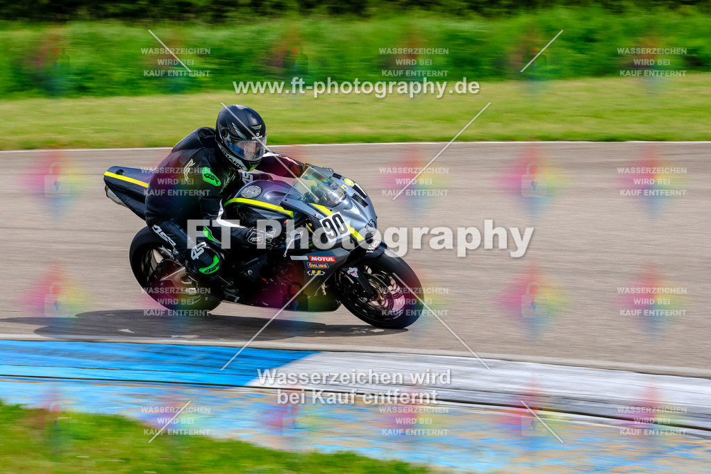 MotoTeam-9249 | Hier findet Ihr Bilder von Touristenfahrten auf der Nürburgring Nordschleife oder von anderen Veranstaltungen die ich besucht habe. Viel Spass beim Durch Schauen 