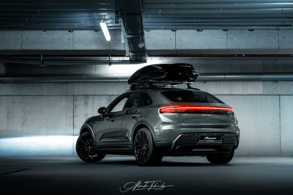 R6AT6679 _Alexander Tschuncky | Entdecken Sie die faszinierende Welt von Alexander Tschuncky Arts: Kreative Fotografie, atemberaubende Automobilkunst und hochwertiger Bilderdruck. Lassen Sie sich inspirieren! - Realisiert mit Pictrs.com