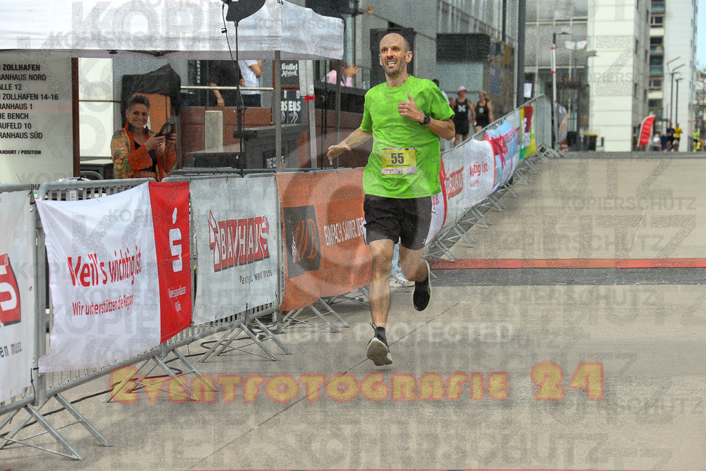 250920_1320_EX1_4076 | Sportfotografie im Rhein-Sieg Kreis, Köln, Bonn, NRW, Rheinland Pfalz, Hessen, etc. Unser Tätigkeitsfeld umfasst den Laufsport vom Volkslauf über den Marathon, Duathlon, Triathon bis zum Ultralauf wie Kölnpfad Ultra oder Schindertrail.