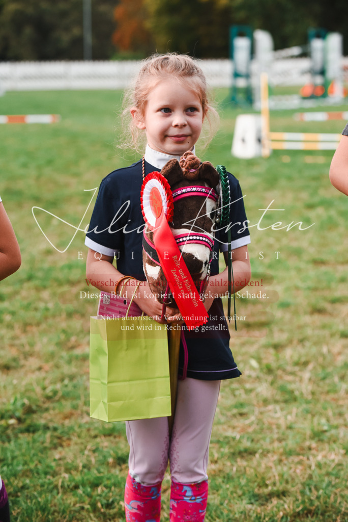 DSC_4806 | Pferde- und Turnierfotografie in Westsachsen. Pferdeportraits, Auftragszeichnungen und intuitive Kunst.