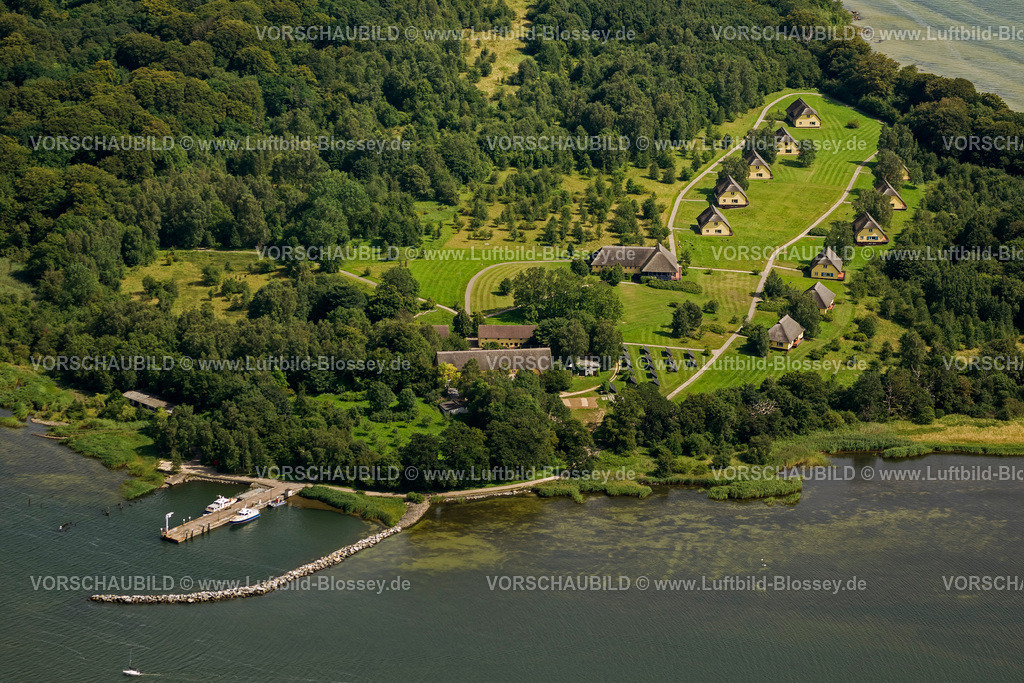 Ruegen12083375Vilm | Luftbild, Ferienhäuser auf Vilm, Ferieninsel Vilm, Insel des ehemaligen Staatsratvorsitzenden Honnecker, Insel Vilm,  Putbus, Insel Rügen, Mecklenburg-Vorpommern, Deutschland, Europa