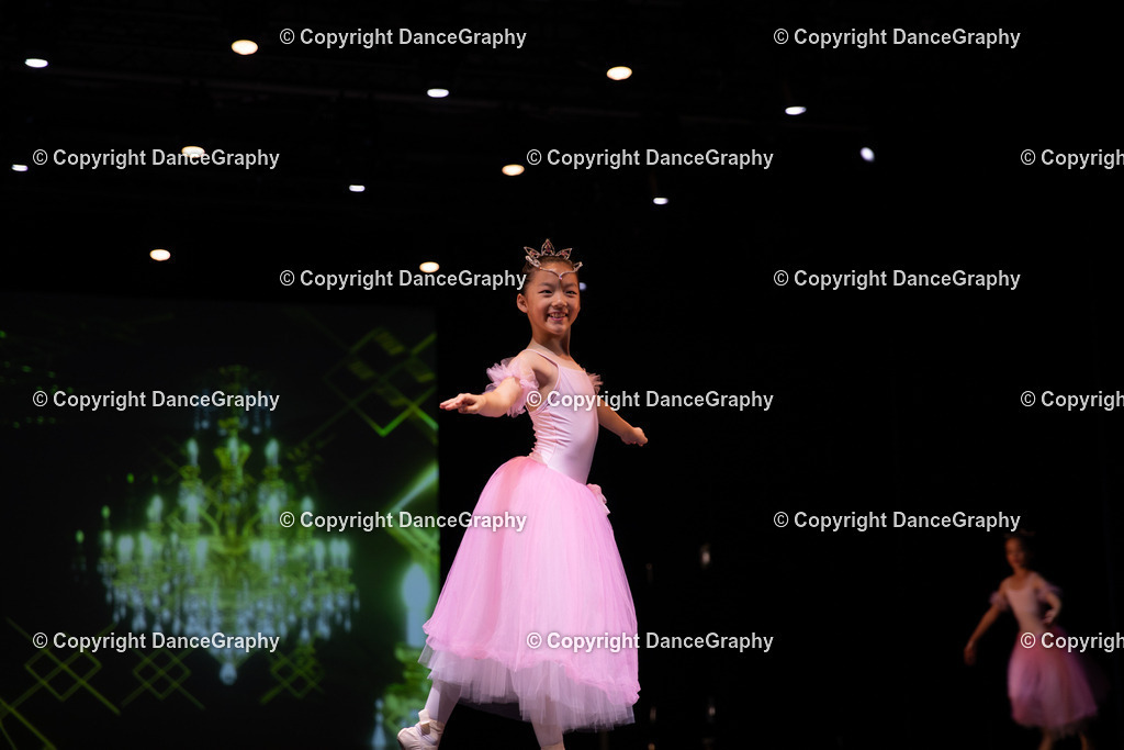 GPHY5644 | DanceGraphy - Realisiert mit Pictrs.com