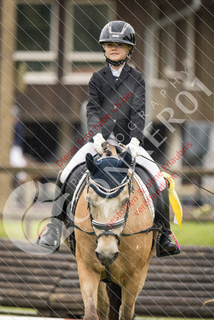 IMG_8034 | Sport-, Event- und Tierfotos in Profiqualität. Einfach auswählen, bestellen und herunterladen. Dein Moment – perfekt festgehalten.