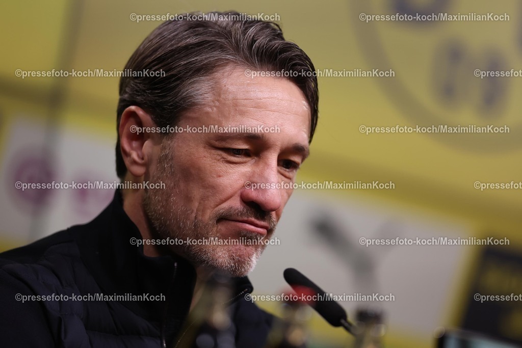 BVB08032501186 | 08.03.2025, Fußball, Borussia Dortmund - FC Augsburg, 1. Fußball Bundesliga, 25. Spieltag, Signal Iduna Park, Saison 2024 2025: Pressekonferenz mit den Trainern nach dem Spiel - Trainer Niko Kovac (Cheftrainer BVB) Kopf Gesicht Mimik ENttäuscht Enttäuschung Niederlage UnzufriedenDFB regulations prohibit any use of photographs as image sequences and or quasi-video.