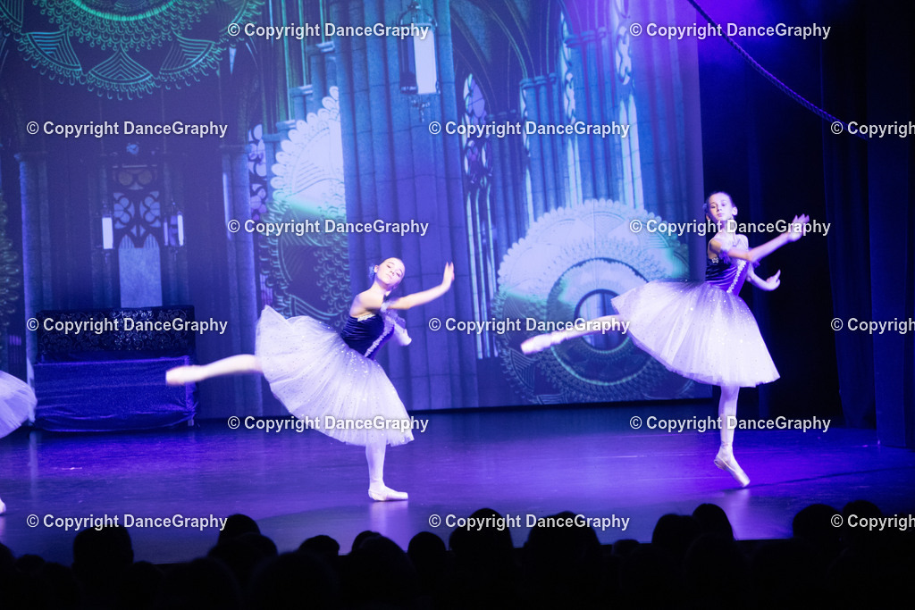 GPHY1565 | DanceGraphy - Realisiert mit Pictrs.com