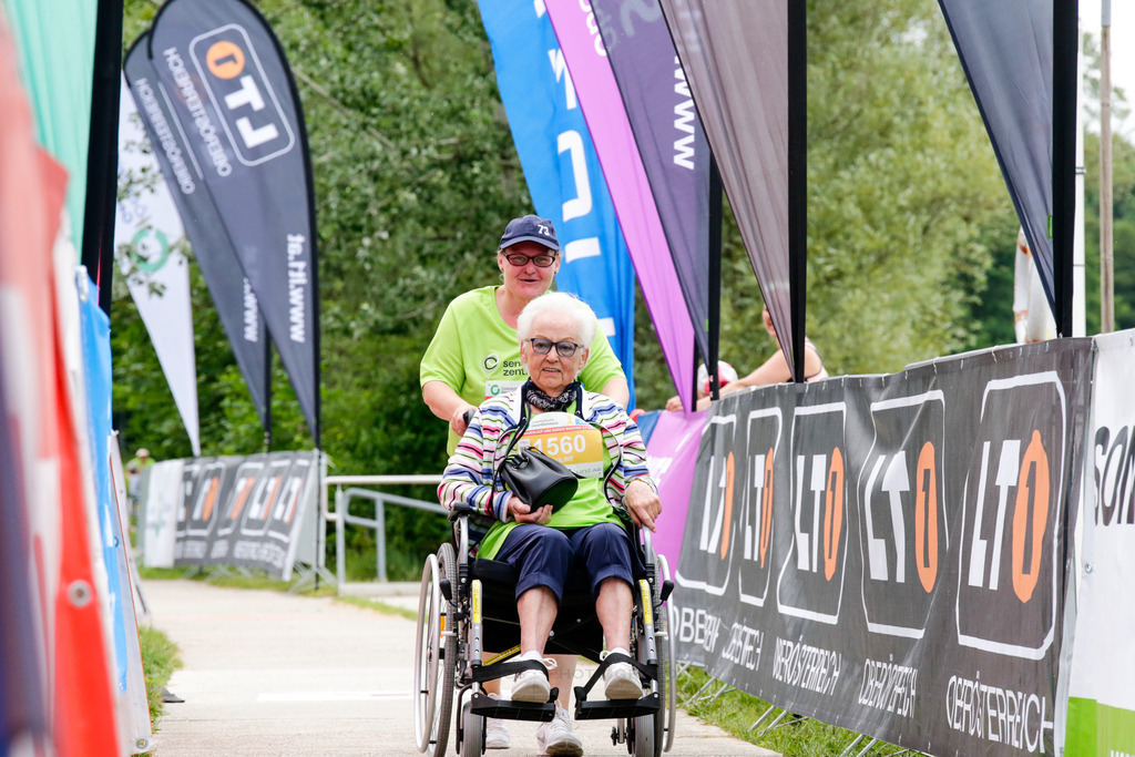 ..... | LINZ,AUSTRIA, 23.06.24, ÖGK Frauenlauf Linz  , Image shows: Photo: WAPICS / Andreas Willdoner