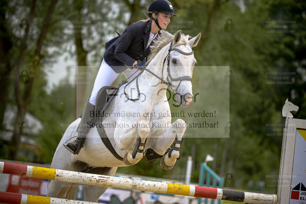 20240505-DOS_8376 | Entdecke hochwertige Reitturnierfotos von Foto Oger. Professionell, emotional und authentisch – jetzt Lieblingsmomente im Shop bestellen. - Realisiert mit Pictrs.com
