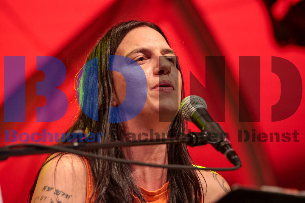 SES_BTFEUE20250704-16 | bond - Realisiert mit Pictrs.com