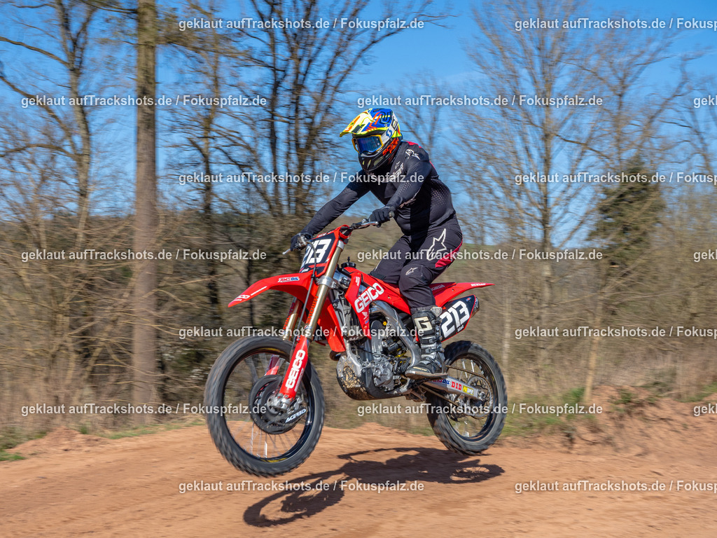 Schweyen040525-31 | Trackshots.de / Fokuspfalz.de - Realisiert mit Pictrs.com