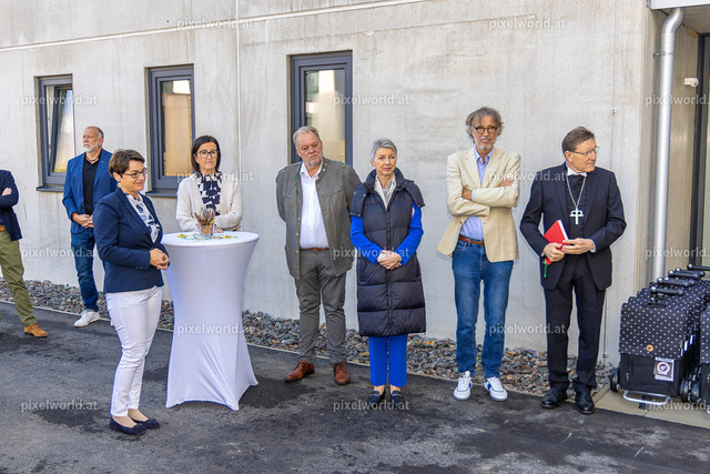 Schlüsselübergabe - Wohnhaus Dr. Walter Domenigweg | Bildershop von pixelworld.at - Realisiert mit Pictrs.com