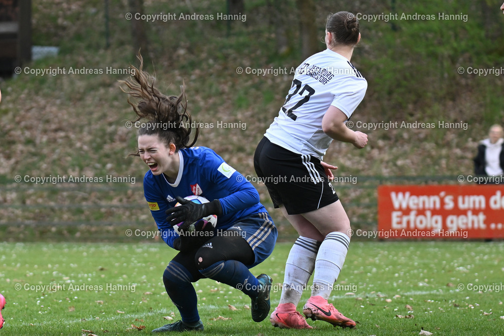 Fußball I Frauen I Saison 2024-25 I Oberliga I FC Jesteburg-Bendestorf - SpVg Aurich Frauen I 13.4.2025 | a-hannig - Realisiert mit Pictrs.com