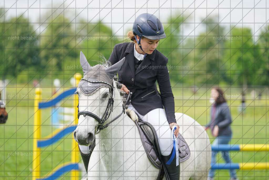 20240509-FAH02685 | Turnierbilder der Turnierfotografen Bayern, Pferdesport Fotografie, Reitsportbilder, Turnier Landberg am Lech, Turnierbilder bayern, Fotoagentur Herrmann