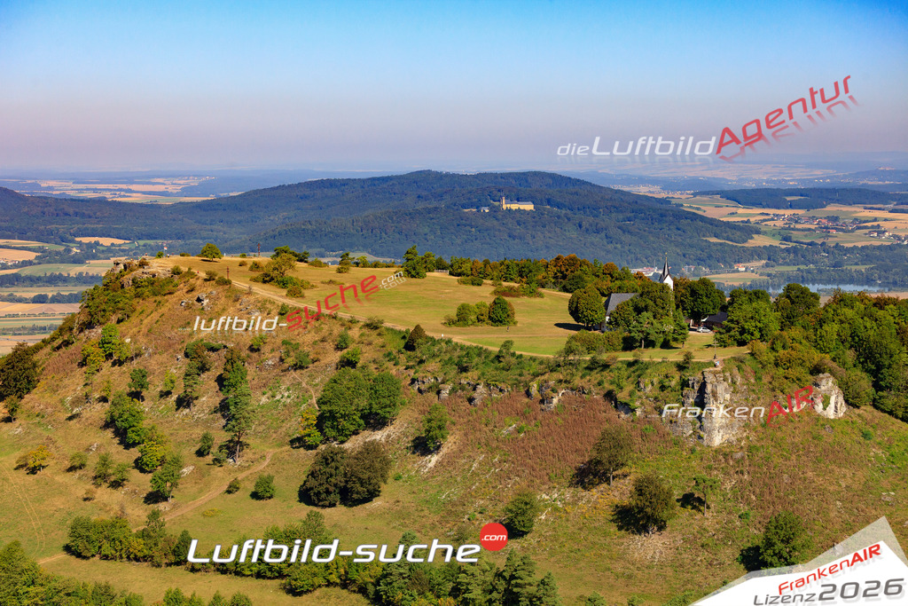 Die Luftaufnahme Staffelberg - Bad Staffelstein wurde vom UL-Flugzeug (keine Drohne) aus fotografiert.Hohe Druck- Auflösung-die Geschenkidee!