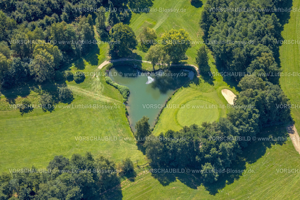 Kierspe250813220 | Luftbild, Golfwiese Golfclub Varmert e.V., Teich in Herzform, Elbringhausen, Kierspe, Sauerland, Nordrhein-Westfalen, Deutschland