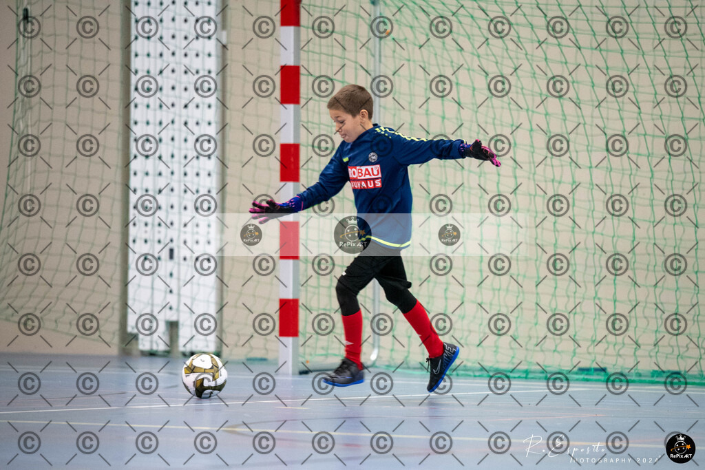 20241123_FCR-Hallenturnier-E_015 | Sport und Naturfotografie von Roberto Esposito zeigt echte Momente Bewegung und die Schönheit der Natur. Ausdrucksstarke Bilder schaffen Emotionen.