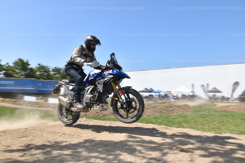 DSC_0218 | Sportfotografie , Motorsport, Motoross, Reitsport, Mointainbike, Enduro,
Landschaft , Outdoor, Eventfotografie, Landschaft, Bilder online bestellen - Realisiert mit Pictrs.com