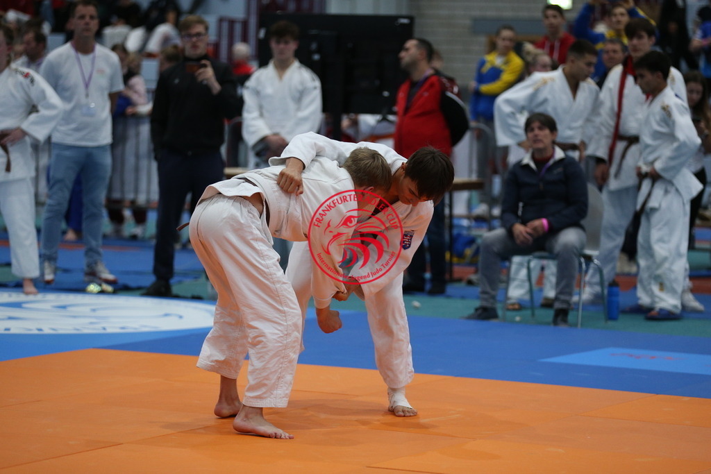 AT3Y1176 | Fotos vom Adler Cup - Pictures from Adler Cup

Hier findet Ihr alle Eindrücke und großen Momente der Adler Cup Wochenenden. Here you will find all impressions and great moments of the Adler Cup weekends. - Realisiert mit Pictrs.com