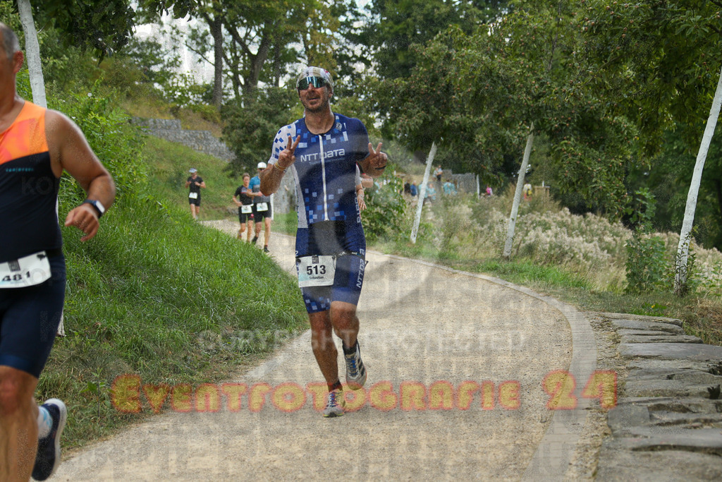 250824_1358_EX1_4467 | Sportfotografie im Rhein-Sieg Kreis, Köln, Bonn, NRW, Rheinland Pfalz, Hessen, etc. Unser Tätigkeitsfeld umfasst den Laufsport vom Volkslauf über den Marathon, Duathlon, Triathon bis zum Ultralauf wie Kölnpfad Ultra oder Schindertrail.