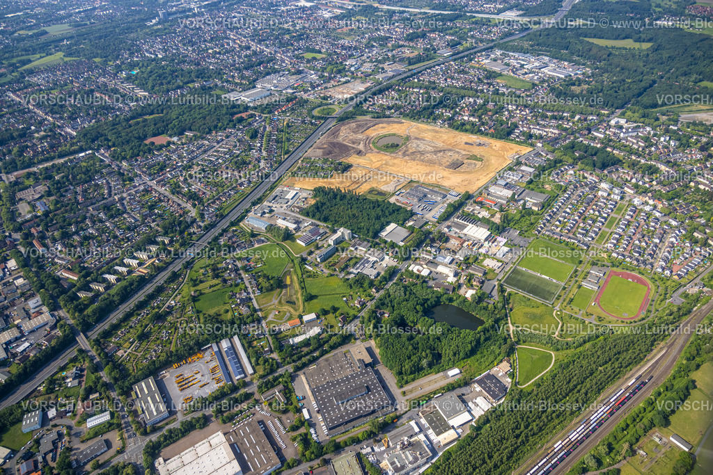 Recklinghausen220501256 | Luftbild der ehemaligen Trabrennbahn Recklinghausen mit angrenzender Blitzkuhlenstraße,  Berghausen, Recklinghausen, Ruhrgebiet, Nordrhein-Westfalen, Deutschland