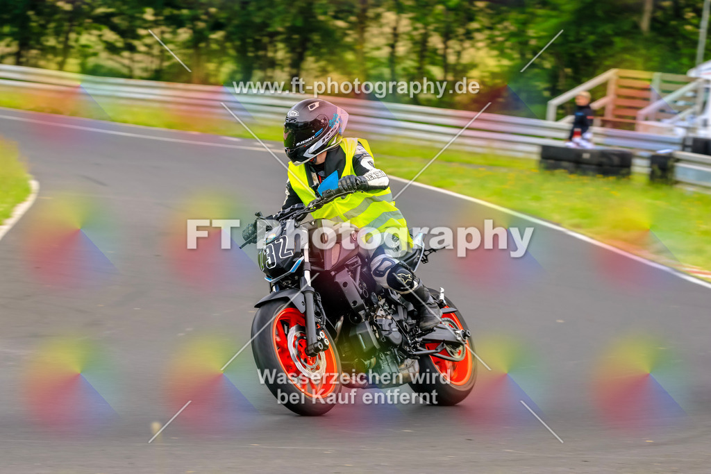 VBK-7610 | Hier findet Ihr Bilder von Touristenfahrten auf der Nürburgring Nordschleife oder von anderen Veranstaltungen die ich besucht habe. Viel Spass beim Durch Schauen 