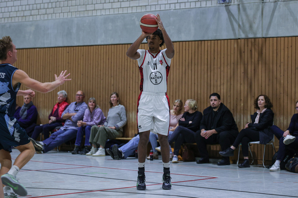1.Regio BAYER GIANTS vs LippeBaskets Werne-89 | Fotos von Basketballspielen aus dem Raum NRW fotografiert von Gero Mueller-Laschet und Daniel Schaefer - Realisiert mit Pictrs.com