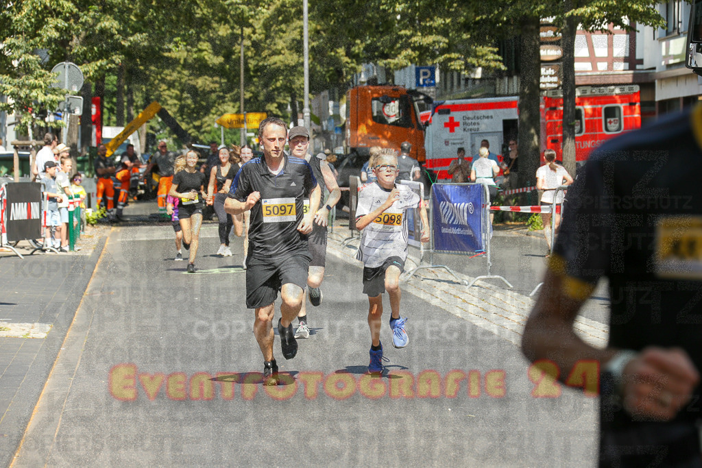 250621_1046_EX1_2471 | Sportfotografie im Rhein-Sieg Kreis, Köln, Bonn, NRW, Rheinland Pfalz, Hessen, etc. Unser Tätigkeitsfeld umfasst den Laufsport vom Volkslauf über den Marathon, Duathlon, Triathon bis zum Ultralauf wie Kölnpfad Ultra oder Schindertrail.