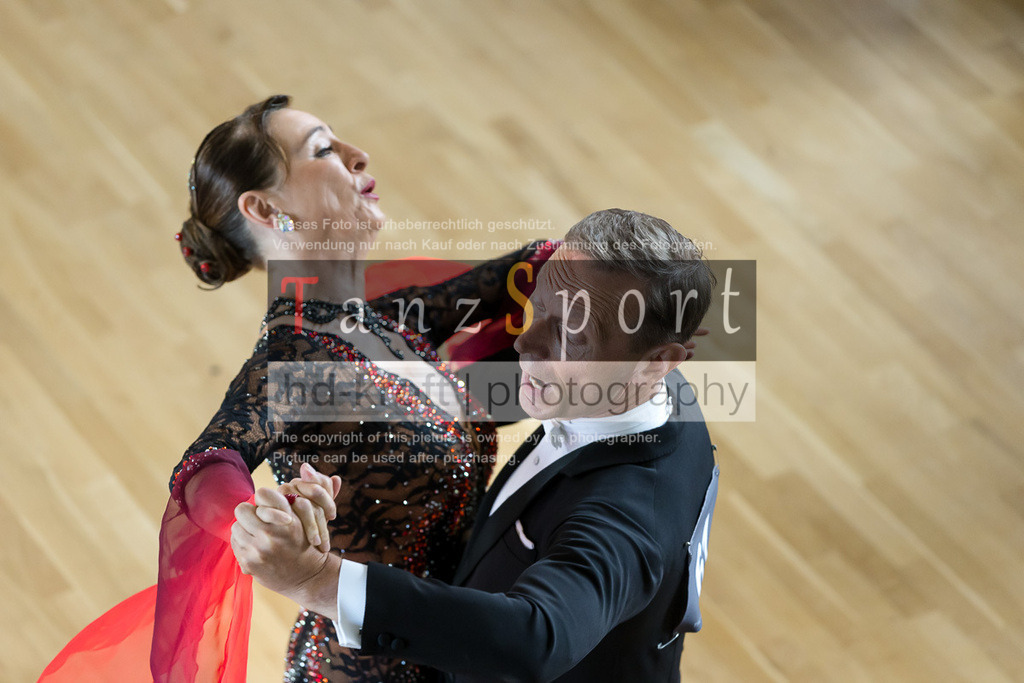 20240525_RL-Masters3-Std_4890 | Tanzsportbilder, Standardtanz, Lateintanz, WDSF, DTV, LTVB, dancecomp, goc, hessen tanzt, blaues band der spree, walzer, tango, wiener walzer, slowfox, quickstepp, samba, rumba, cha-cha-cha, paso doble. jive, hd-kroft photography, turniertanzsport