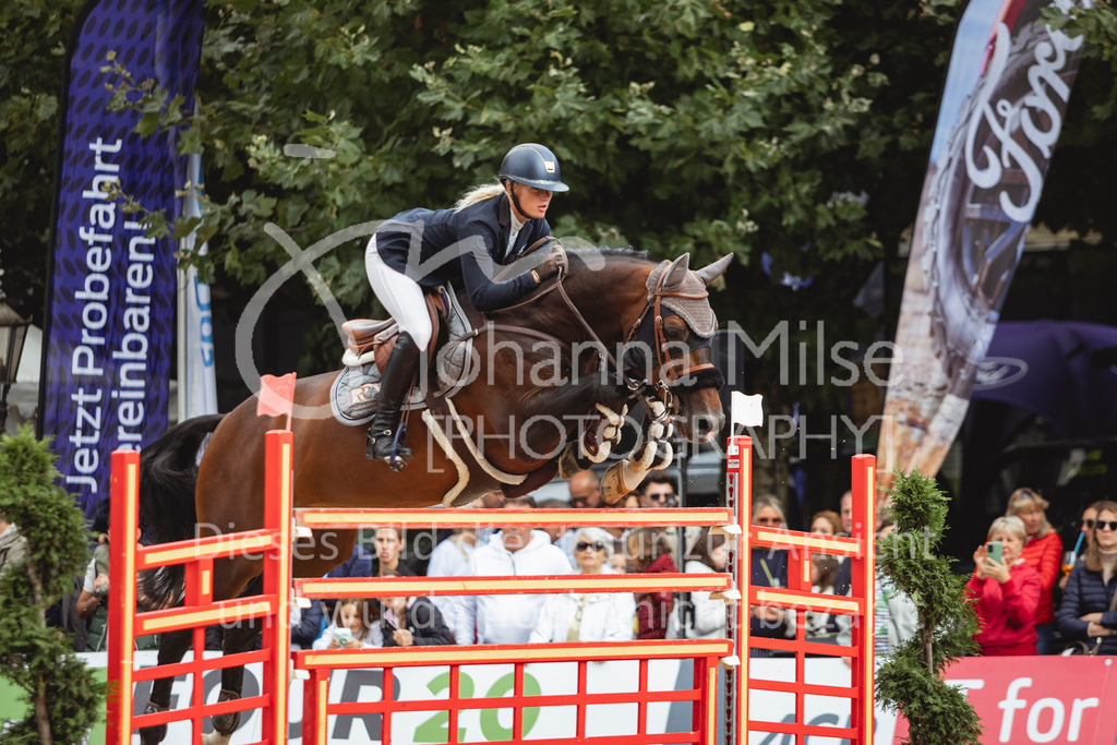 240915_OWLCh_GP-838 | Deine schönsten Turniermomente als professionelle Fotos! Entdecke hochwertige Pferdesport-Fotografie im Online-Shop. Jetzt Fotos finden & bestellen!