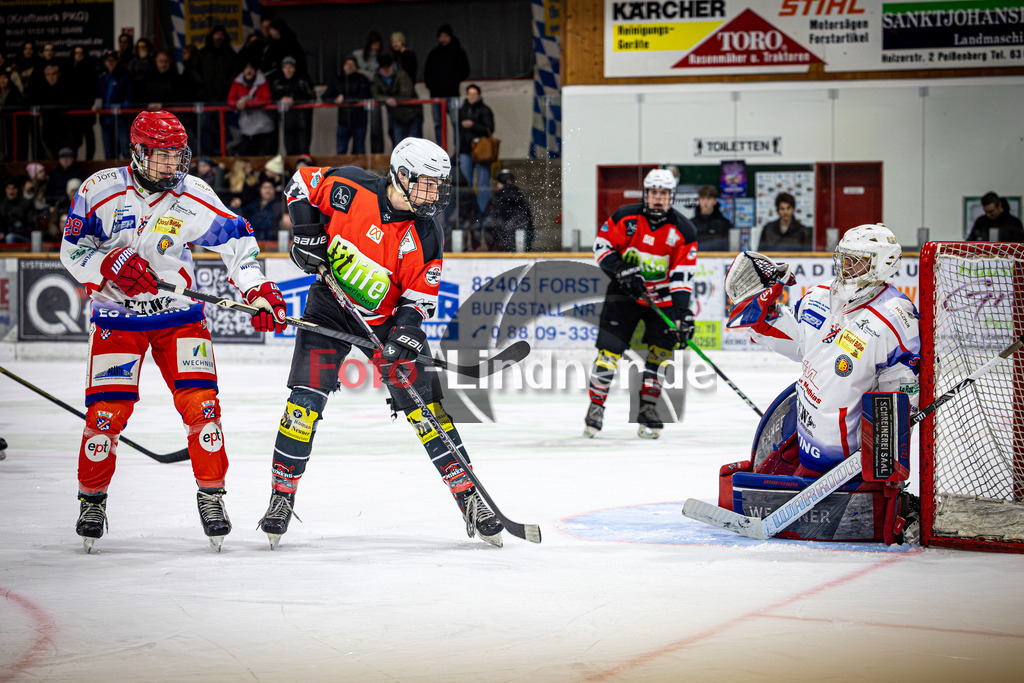 Peißenberg MINERS U20 gegen EC Peiting U20 | Eishockey Bayernliga U20 Vorrunde, Peißenberg MINERS U20 gegen EC Peiting U20, 20260228,Torchance,2026-02-28 in Peißenberg (flatbuy Arena Peißenberg), Copyright: WolfgangxLindner www.foto-lindner.de