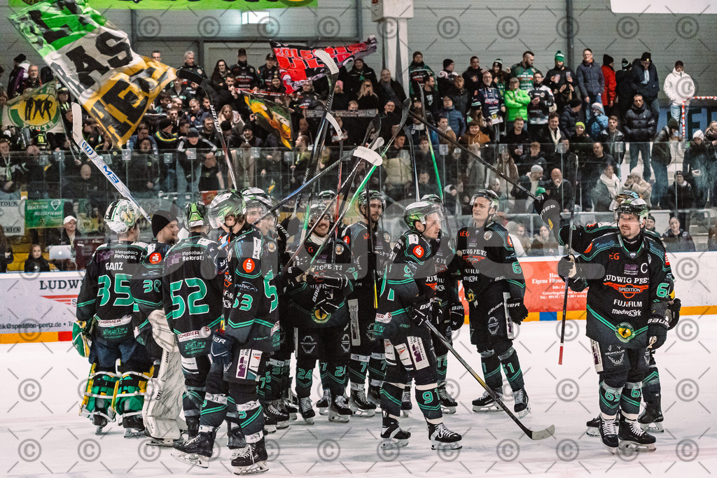 Alligators_vs_Erding_12_12_2025-217 | Höchstadt Alligators Fotogalerie: Eishockey-Action aus Franken. Professionelle Spielfotos, Portraits & Stadionbilder zum Download. Jetzt entdecken! - Realized with Pictrs.com