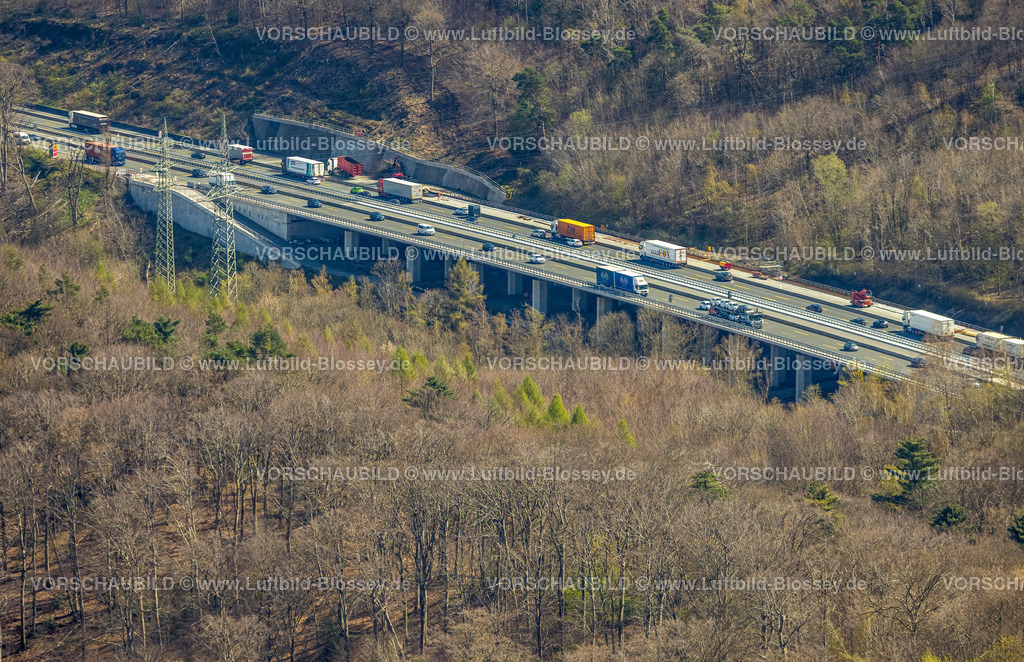 Wetter220401607 | Luftbild, Baustelle an der Autobahn A1 Brücke bei Aehringhausen an der Anschlussstelle Volmarstein mit erhöhtem Verkehrsaufkommen, Schmandbruch, Wetter, Ruhrgebiet, Nordrhein-Westfalen, Deutschland