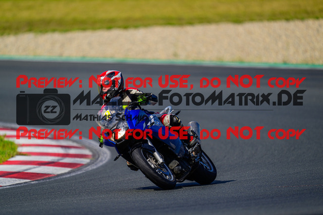 MaZZes_FotoMatrix_240724_6007705_2-483 | GELB