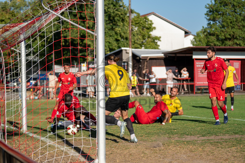 SSV Schwäbisch Hall vs. SG Sonnenhof Großaspach, Fussball, WFV-Pokal, 3. Runde, 11.08.2026 | Marlon Fass (SG Sonnenhof Großaspach, #09) erzielt das 0:2,SSV Schwäbisch Hall vs. SG Sonnenhof Großaspach, Fussball, WFV-Pokal, 3. Runde, 11.08.2026