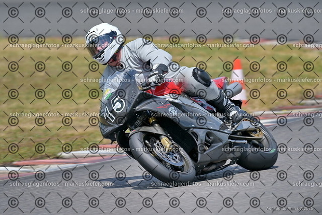 25bt04-1311 | markuskiefer.com - Realisiert mit Pictrs.com