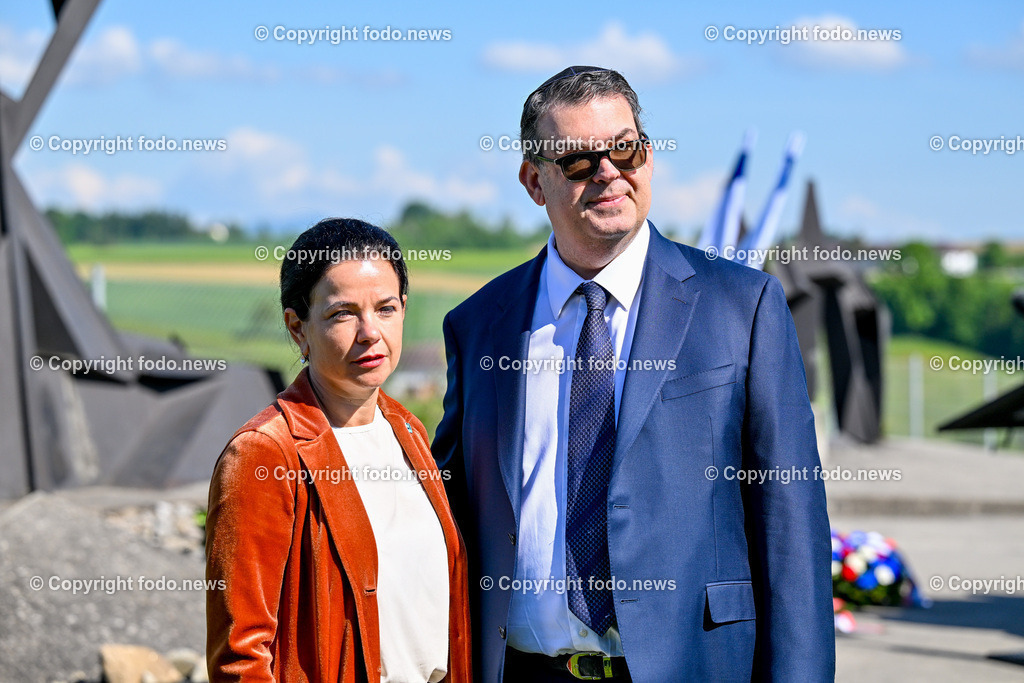 Internationale Gedenk- und Befreiungsfeier Gedenkstaette Mauthausen 2025_ 11.05.2025-94 | 11.05.2025, Mauthausen, AUT, Internationale Gedenk- und Befreiungsfeier Gedenkstaette Mauthausen 2025, 80 Jahre Befreiung KZ Mauthausen im Bild Barbara Glueck und Oskar Deutsch (Israelitische Kultusgemeinde Oesterreichs)