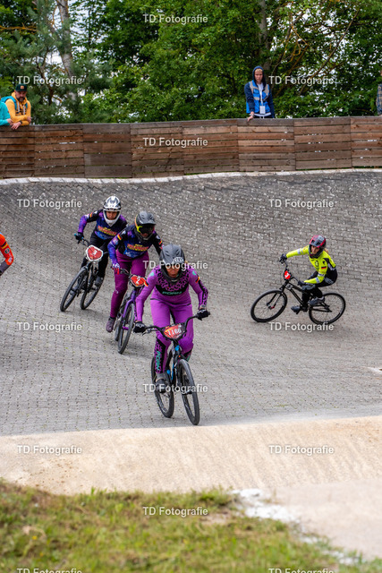 BayBMX2026-05272 | Fotogalerie von Thomas Dettweiler mit Eventbildern und lizenzfreien Fotos. Perfekt als Wandbild, für Büro, Website oder private Nutzung. - Realisiert mit Pictrs.com
