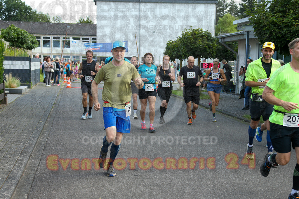 250801_1810_EX1_6443 | Sportfotografie im Rhein-Sieg Kreis, Köln, Bonn, NRW, Rheinland Pfalz, Hessen, etc. Unser Tätigkeitsfeld umfasst den Laufsport vom Volkslauf über den Marathon, Duathlon, Triathon bis zum Ultralauf wie Kölnpfad Ultra oder Schindertrail.