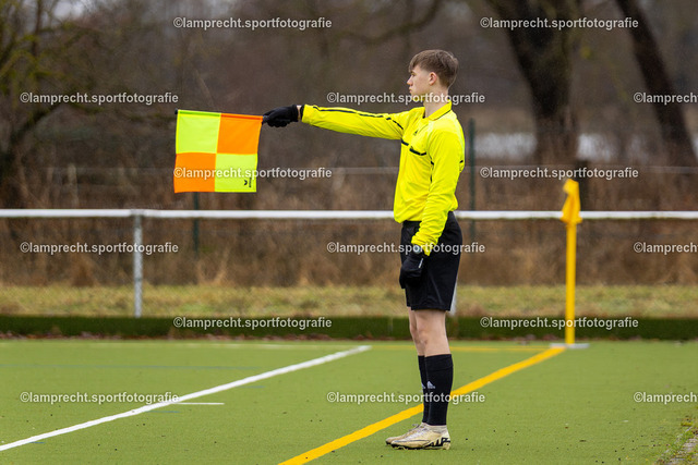 Fußball I Herren I Saison 2025-2026 I Landesfreundschaftsspiel I SC Rönnau - SSG Rot-Schwarz Kiel 079 | Finn-Aaron Guckel (2. Assistent) - Realisiert mit Pictrs.com